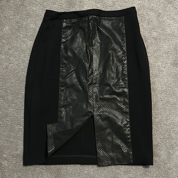 Sleek Black Pencil Skirt with leather accents from Club Monaco. Size 2 - Picture 2 of 4